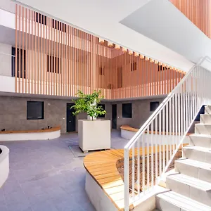  Apartment San Hermenegildo Walls By Valcambre